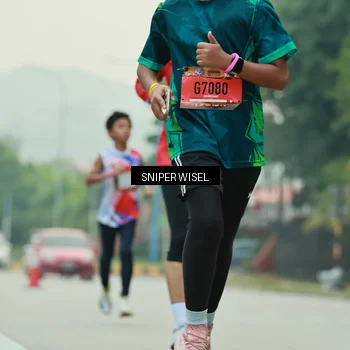 Runner Photo 7044044
