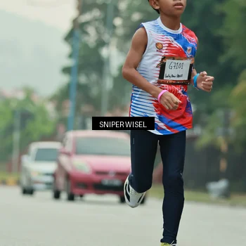 Runner Photo 7044052