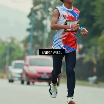 Runner Photo 7044054
