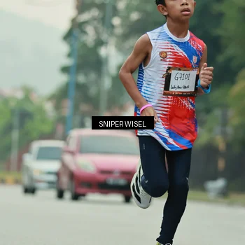 Runner Photo 7044055