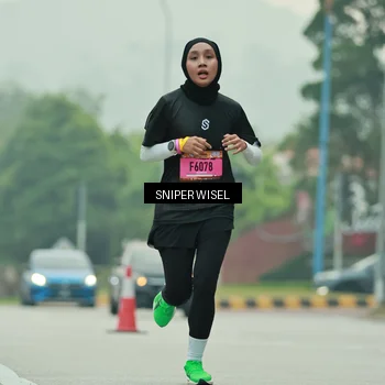 Runner Photo 7044063