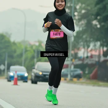 Runner Photo 7044085