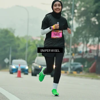 Runner Photo 7044086