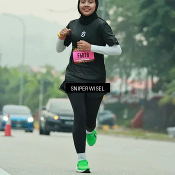Runner Photo 7044090