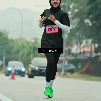 Runner Photo 7044091