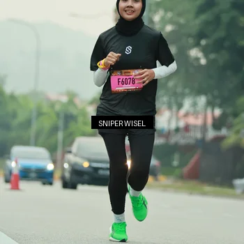 Runner Photo 7044093