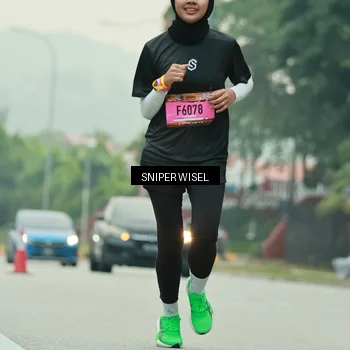 Runner Photo 7044095