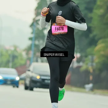 Runner Photo 7044112