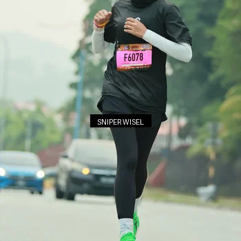 Runner Photo 7044119