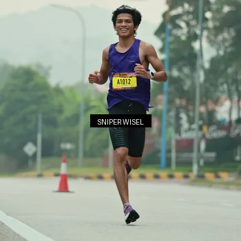 Runner Photo 7044124