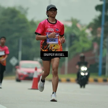Runner Photo 7044154