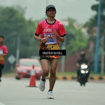 Runner Photo 7044156