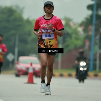 Runner Photo 7044161