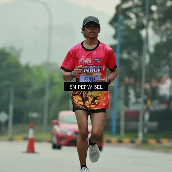 Runner Photo 7044175