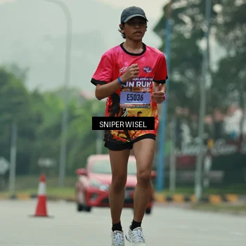 Runner Photo 7044176