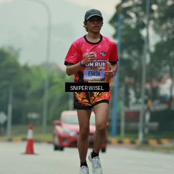 Runner Photo 7044178