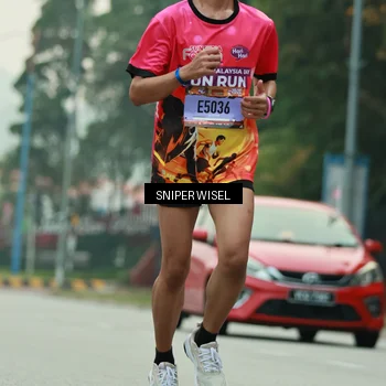 Runner Photo 7044190