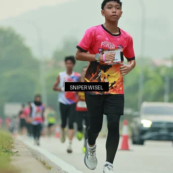 Runner Photo 7044200