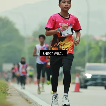 Runner Photo 7044201