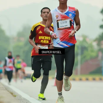 Runner Photo 7044225