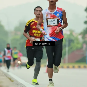 Runner Photo 7044227