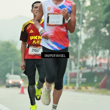 Runner Photo 7044236