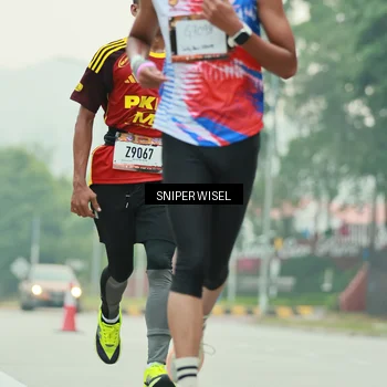 Runner Photo 7044237