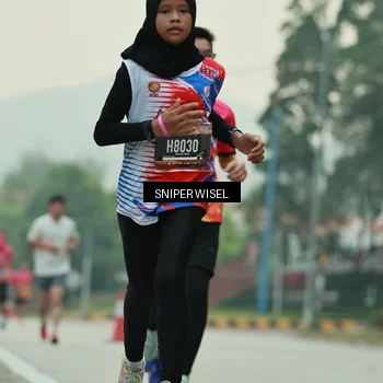 Runner Photo 7044245