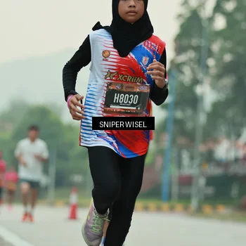 Runner Photo 7044253