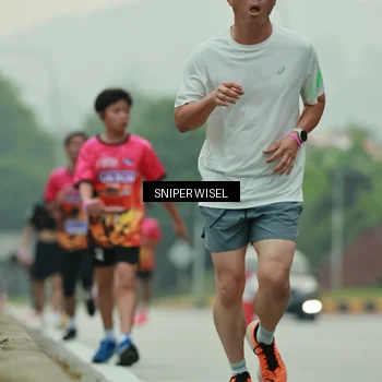 Runner Photo 7044268