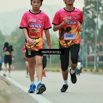 Runner Photo 7044270