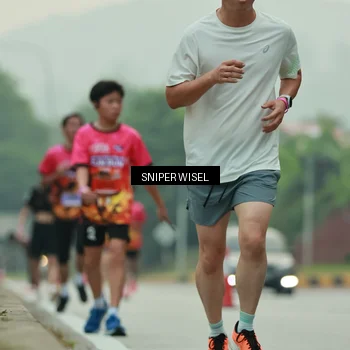 Runner Photo 7044274