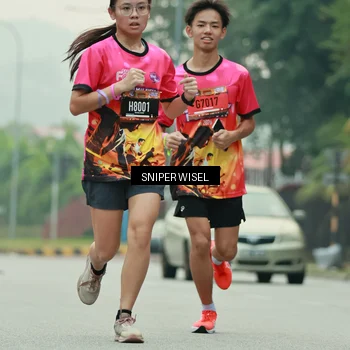 Runner Photo 7044280