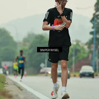Runner Photo 7044294