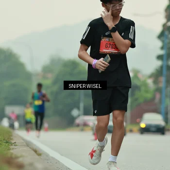 Runner Photo 7044298
