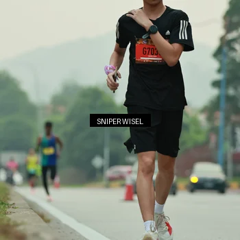 Runner Photo 7044302