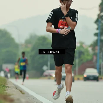 Runner Photo 7044304