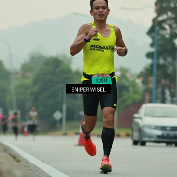 Runner Photo 7044317