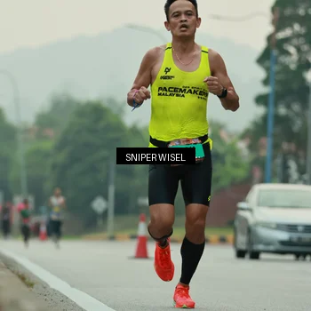 Runner Photo 7044323