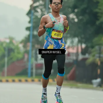 Runner Photo 7044356
