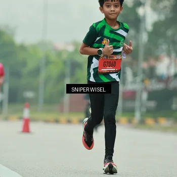 Runner Photo 7044374