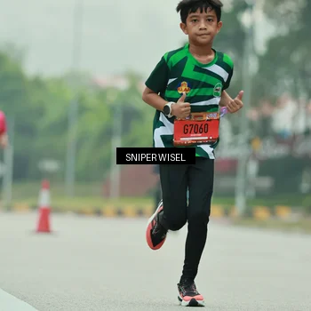Runner Photo 7044375