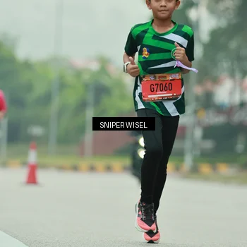 Runner Photo 7044380