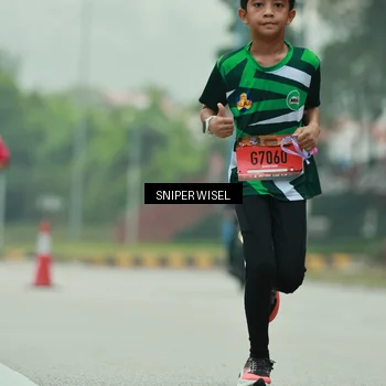 Runner Photo 7044386