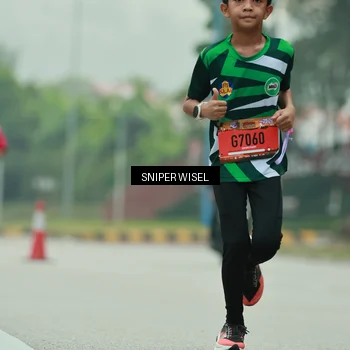 Runner Photo 7044389