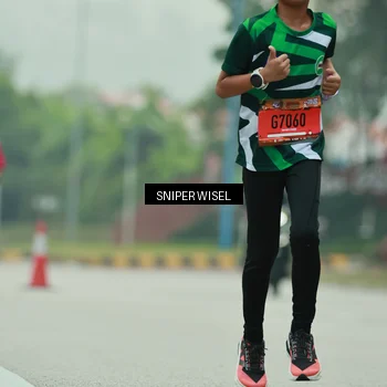 Runner Photo 7044391