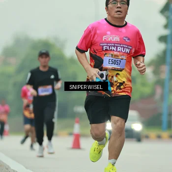Runner Photo 7044407