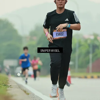 Runner Photo 7044429