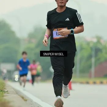 Runner Photo 7044430