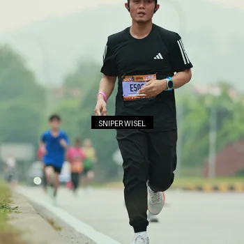 Runner Photo 7044433